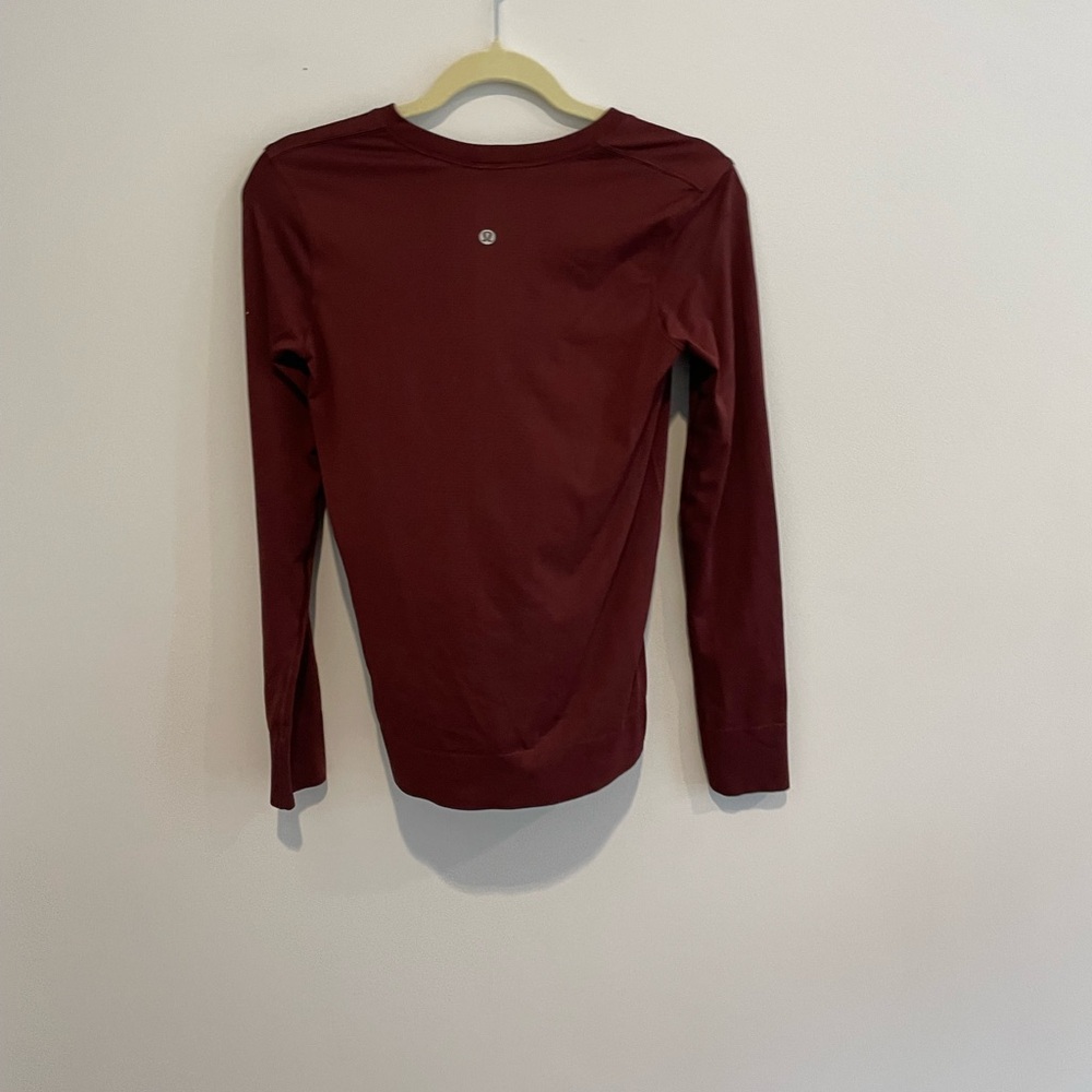 Lululemon long sleeve swiftly tech, size 4, pretty reddish burgundy color - Picture 2 of 2